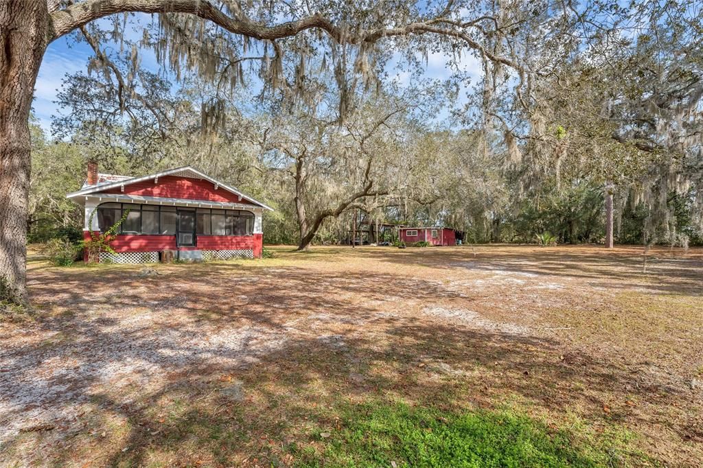 For Sale: $695,000 (3 beds, 1 baths, 1248 Square Feet)