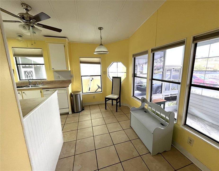 For Sale: $179,000 (2 beds, 2 baths, 1248 Square Feet)