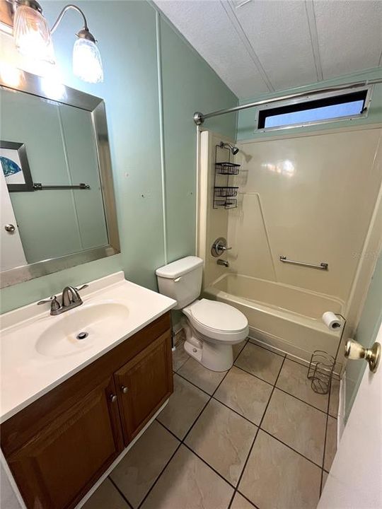 For Sale: $179,000 (2 beds, 2 baths, 1248 Square Feet)