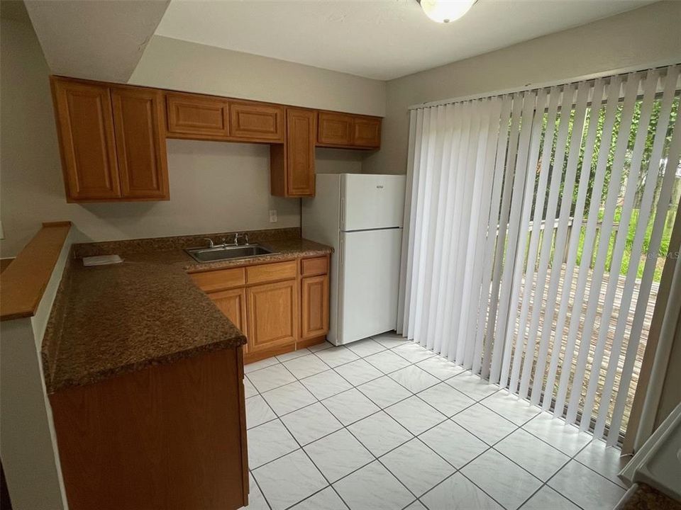 For Rent: $2,500 (4 beds, 2 baths, 1353 Square Feet)