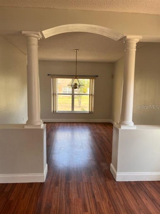 Active With Contract: $1,950 (4 beds, 2 baths, 2847 Square Feet)