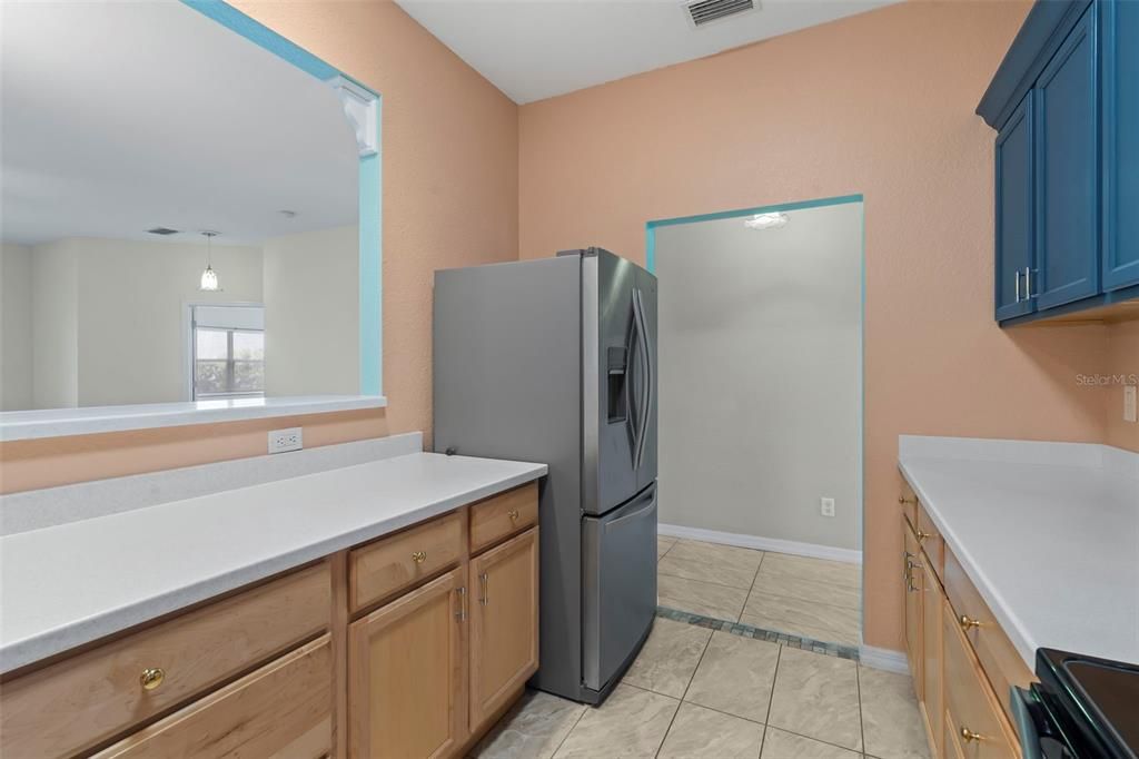 For Sale: $279,000 (3 beds, 2 baths, 1368 Square Feet)