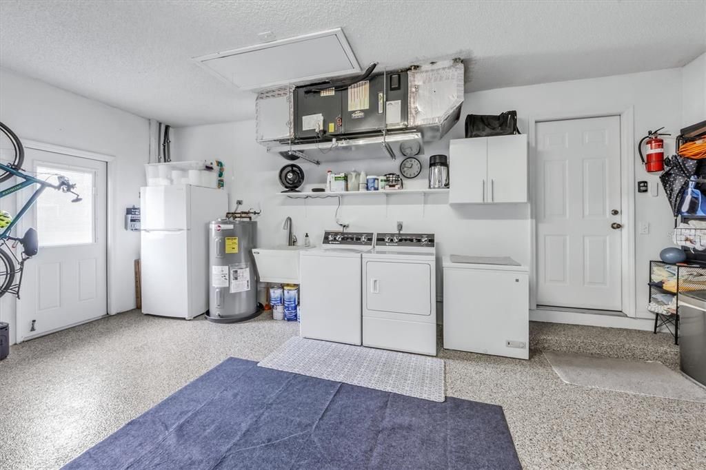 For Sale: $675,000 (3 beds, 2 baths, 1490 Square Feet)