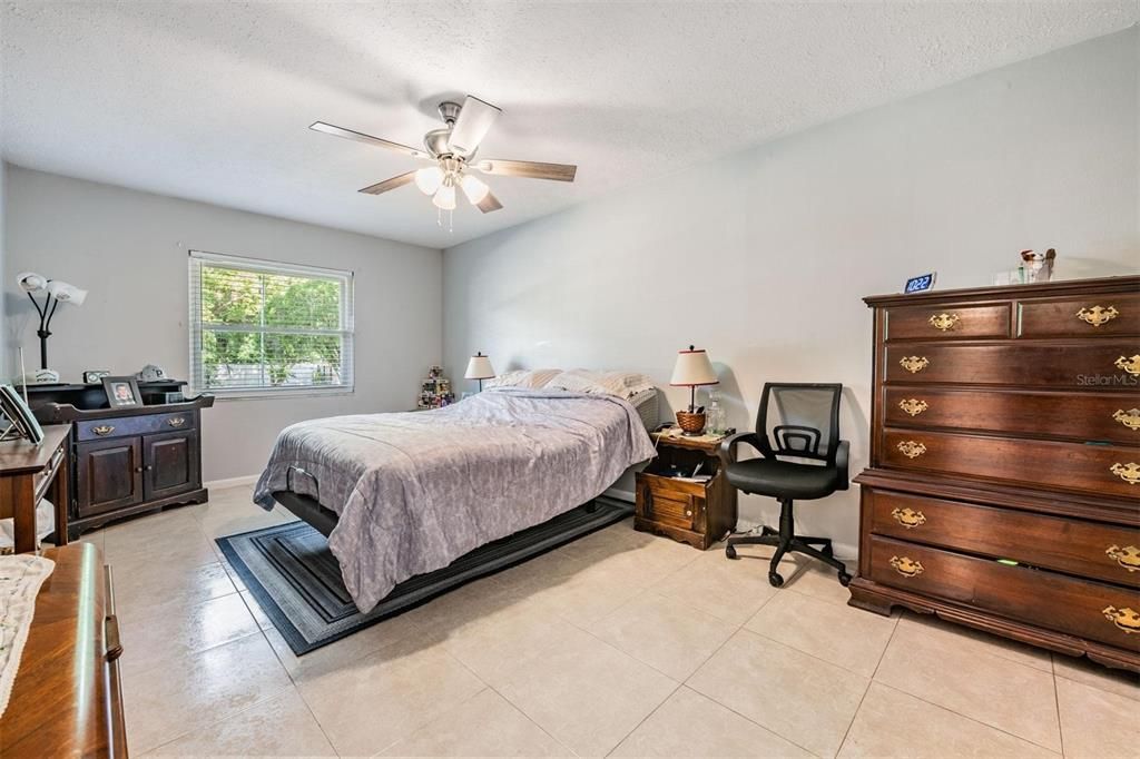 Active With Contract: $345,000 (4 beds, 2 baths, 1642 Square Feet)