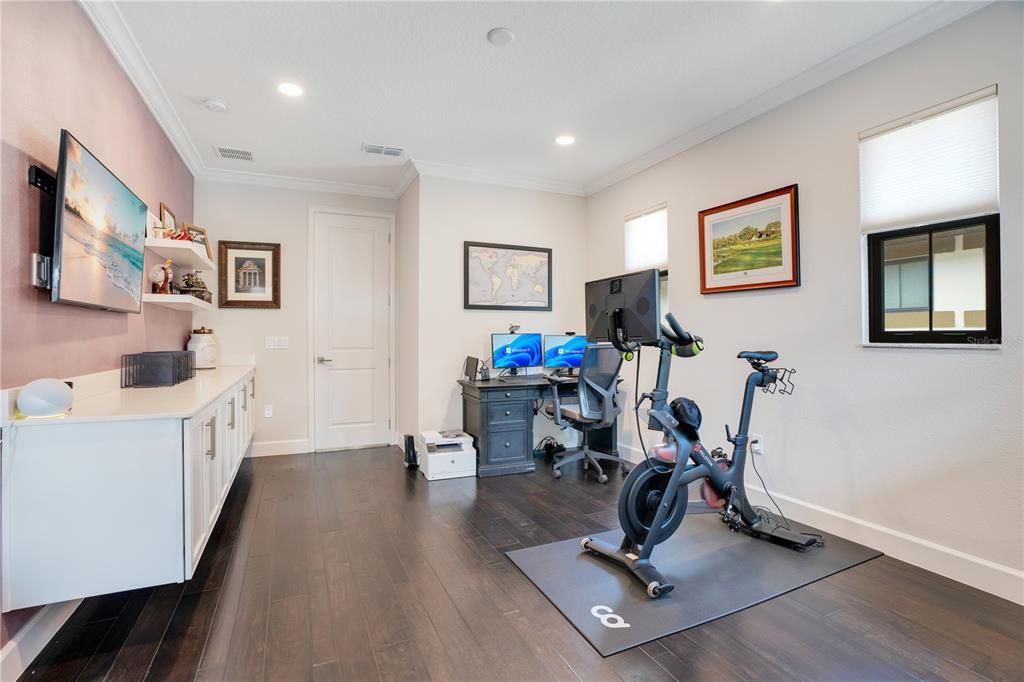 Active With Contract: $1,599,000 (5 beds, 5 baths, 4198 Square Feet)