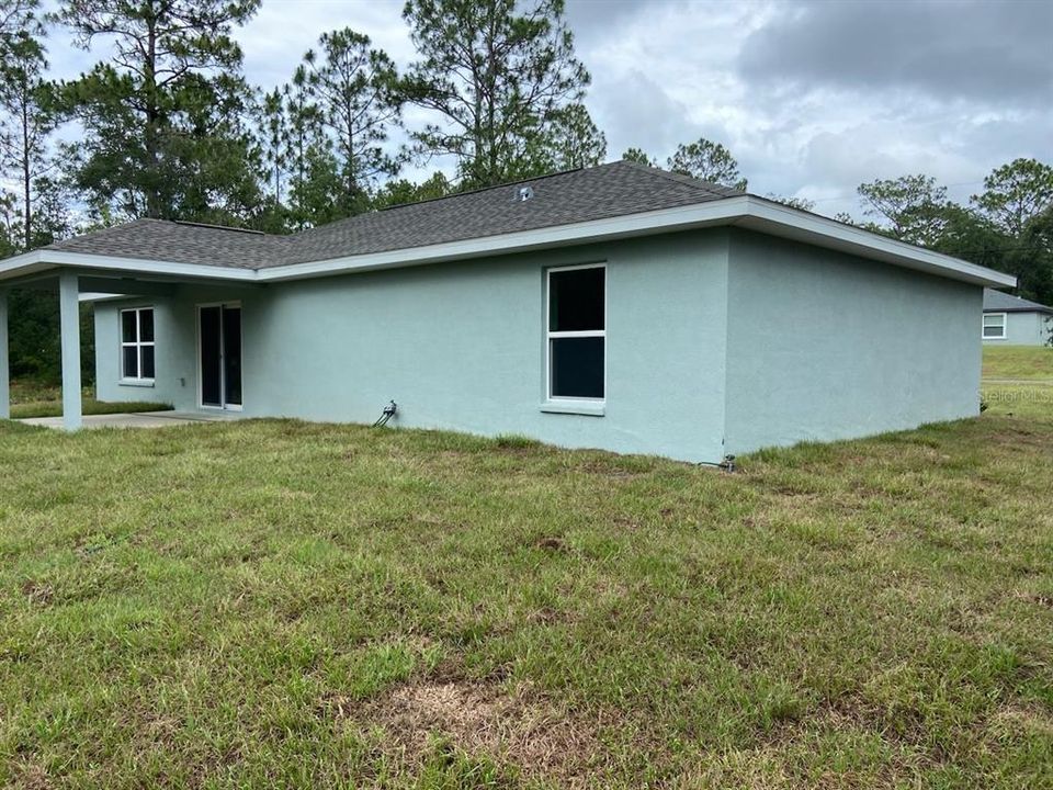 Active With Contract: $259,900 (3 beds, 2 baths, 1438 Square Feet)