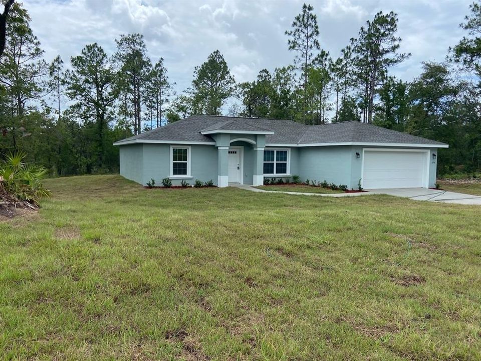 Active With Contract: $259,900 (3 beds, 2 baths, 1438 Square Feet)