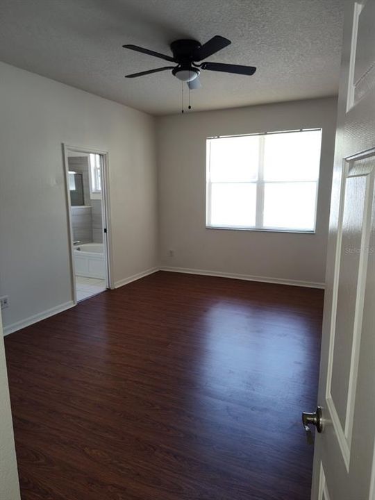 For Rent: $2,200 (3 beds, 2 baths, 1674 Square Feet)