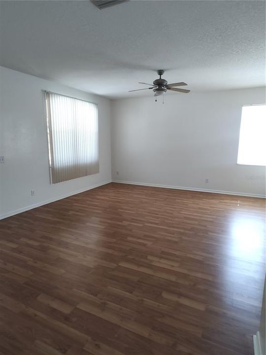 For Rent: $2,200 (3 beds, 2 baths, 1674 Square Feet)