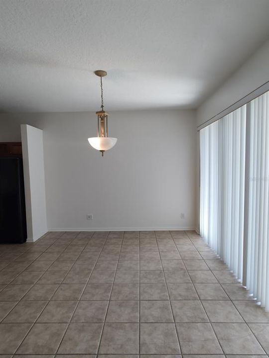 For Rent: $2,200 (3 beds, 2 baths, 1674 Square Feet)