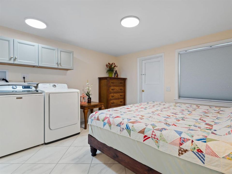 For Sale: $350,000 (2 beds, 2 baths, 760 Square Feet)