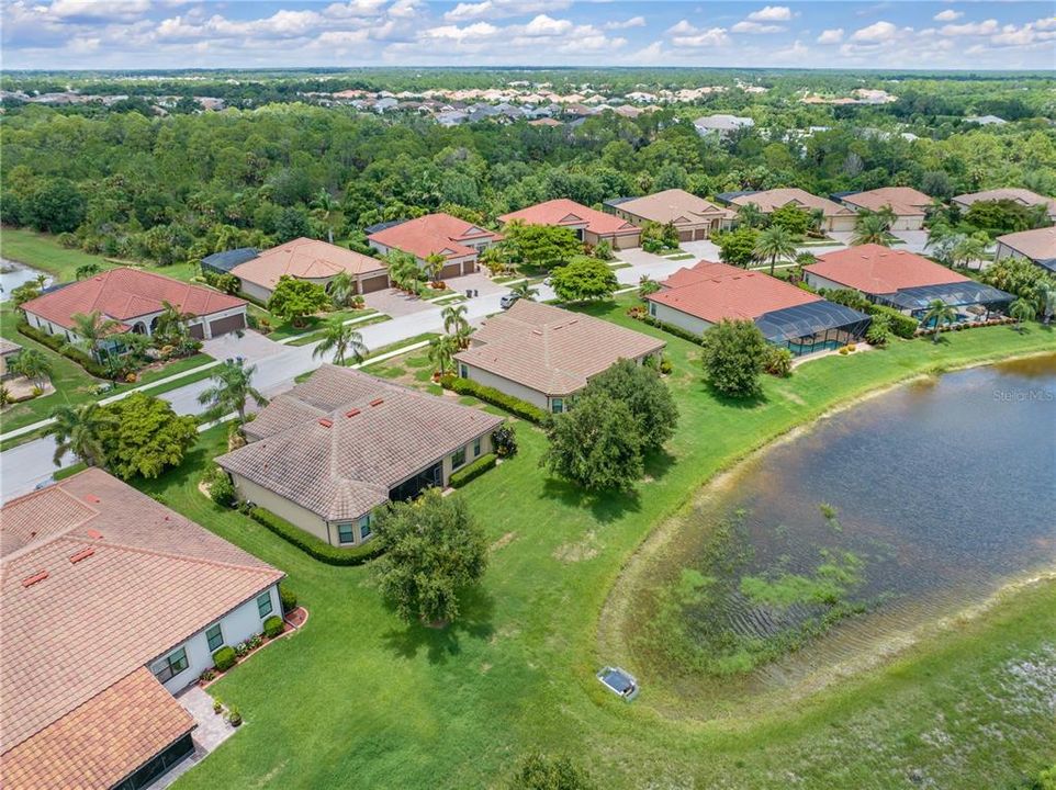 Active With Contract: $599,900 (4 beds, 2 baths, 2337 Square Feet)