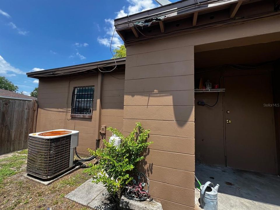 For Sale: $214,500 (3 beds, 1 baths, 1064 Square Feet)