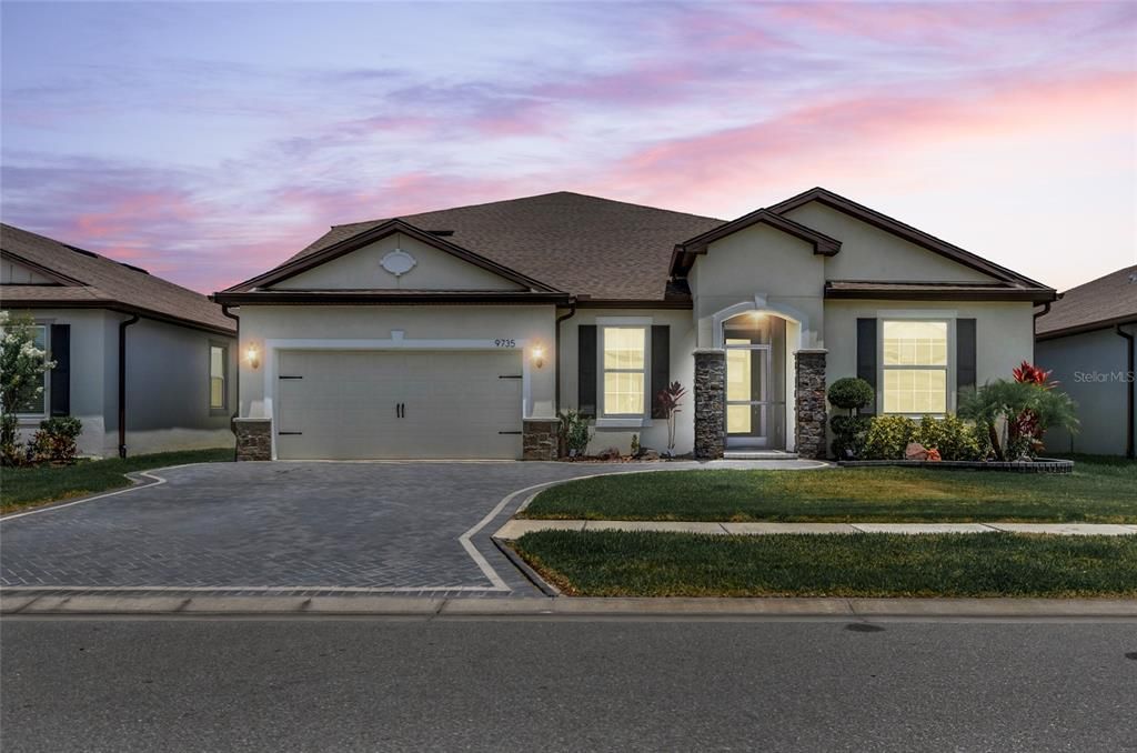 Pavered Driveway and Entry Way