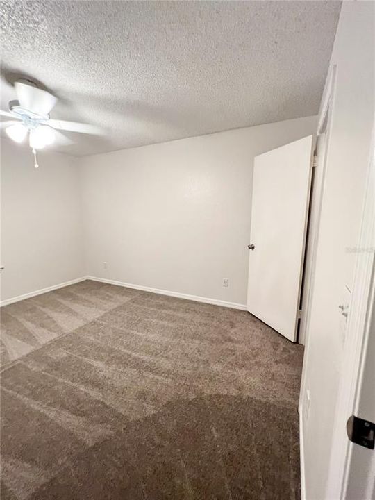 For Sale: $165,000 (1 beds, 1 baths, 627 Square Feet)