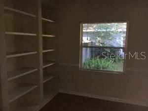 For Rent: $2,100 (3 beds, 2 baths, 1819 Square Feet)