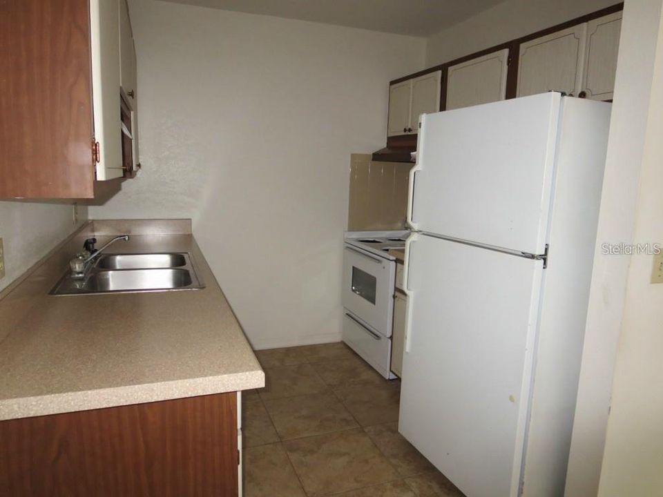 For Rent: $1,225 (2 beds, 2 baths, 800 Square Feet)