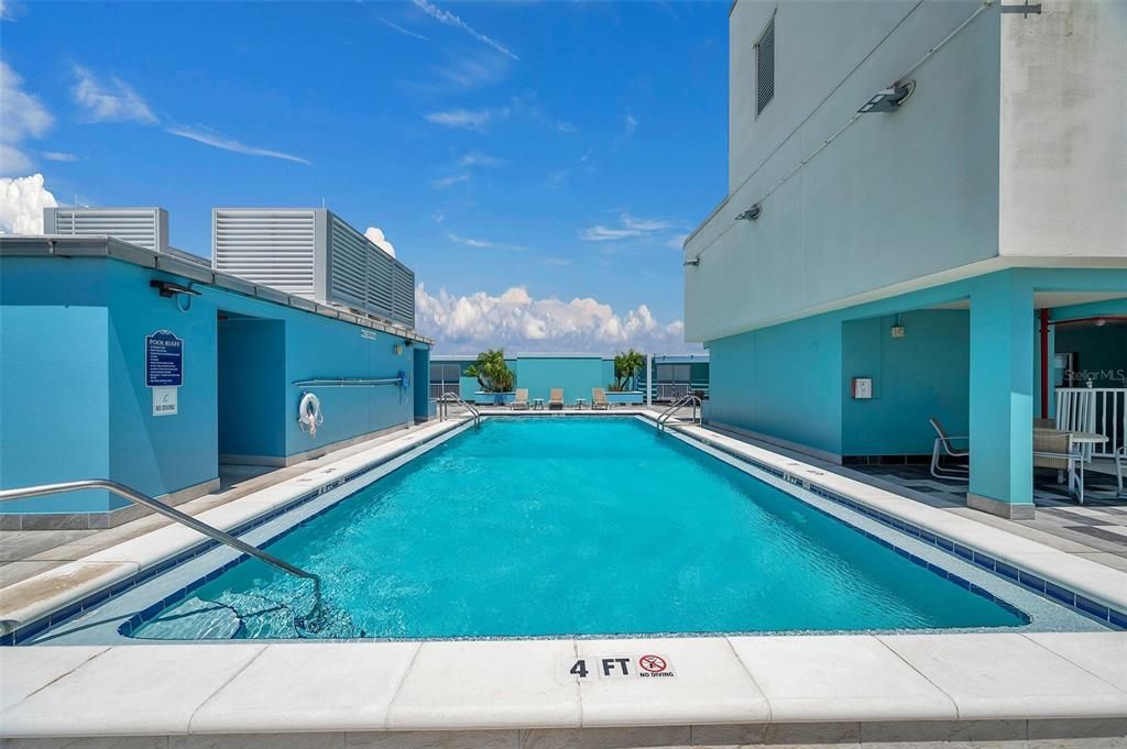 29th floor heated pool and lovely sitting area with barbecue!