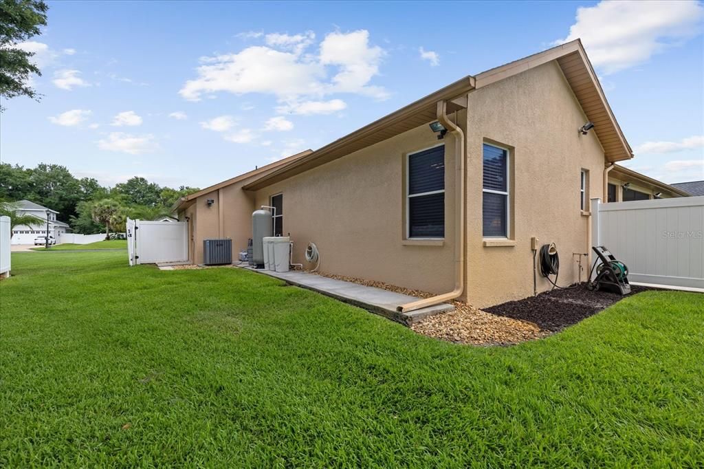 For Sale: $530,000 (3 beds, 2 baths, 2109 Square Feet)