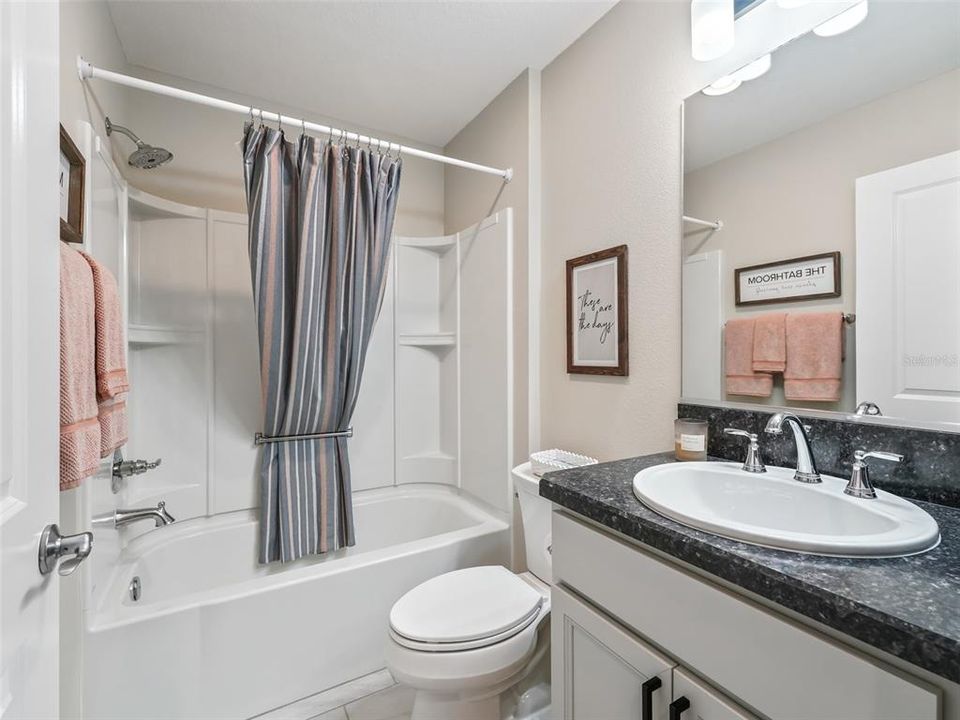 Active With Contract: $382,000 (2 beds, 2 baths, 1299 Square Feet)