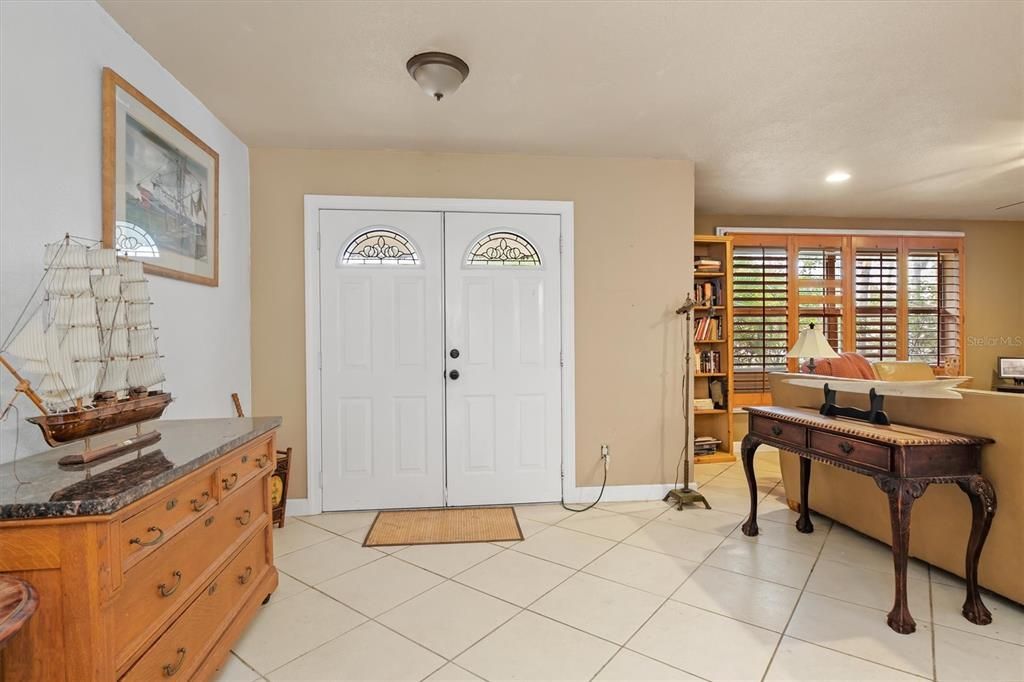 Active With Contract: $335,000 (4 beds, 2 baths, 1248 Square Feet)