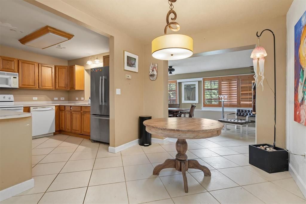 Active With Contract: $335,000 (4 beds, 2 baths, 1248 Square Feet)