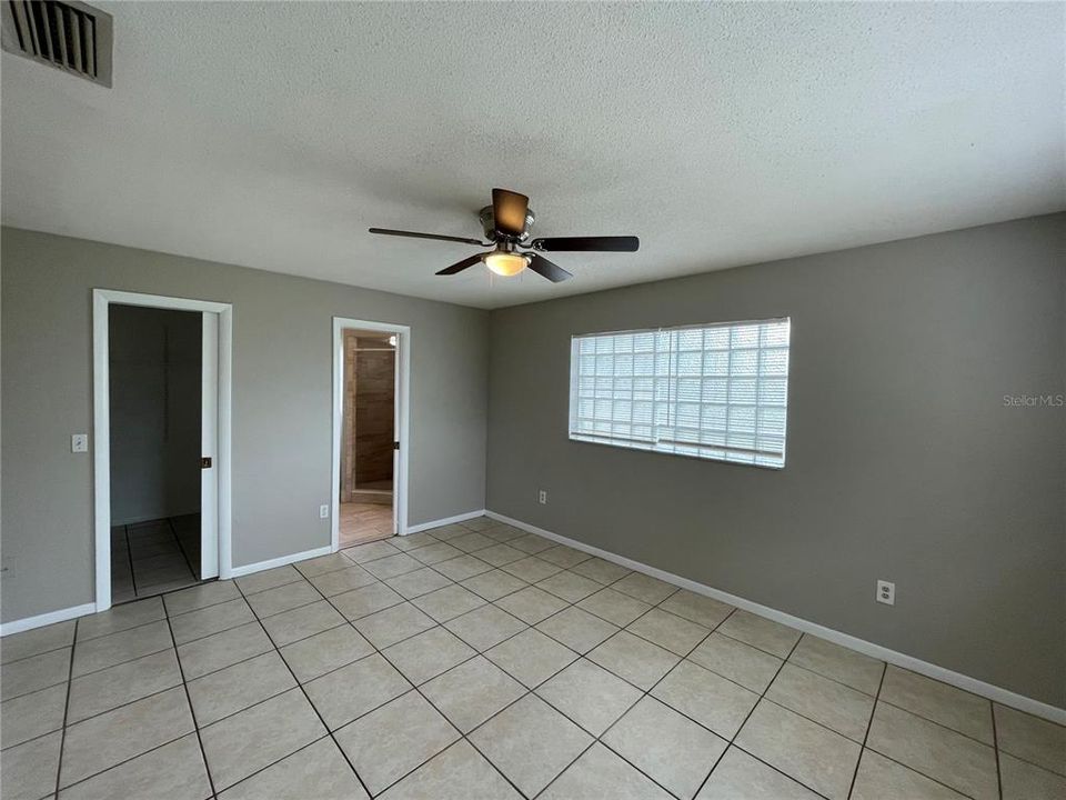 For Rent: $1,899 (3 beds, 2 baths, 1426 Square Feet)