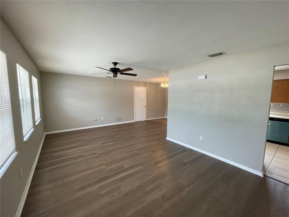 For Rent: $1,899 (3 beds, 2 baths, 1426 Square Feet)