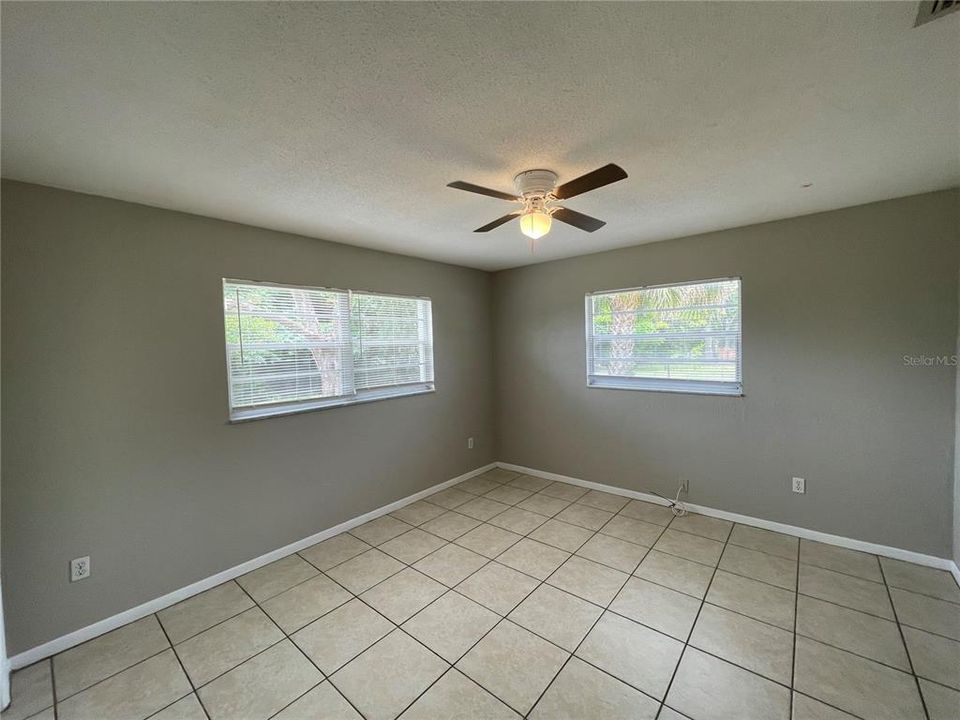 For Rent: $1,899 (3 beds, 2 baths, 1426 Square Feet)