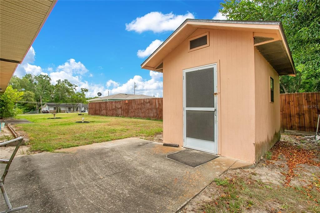 For Sale: $230,000 (3 beds, 2 baths, 1674 Square Feet)