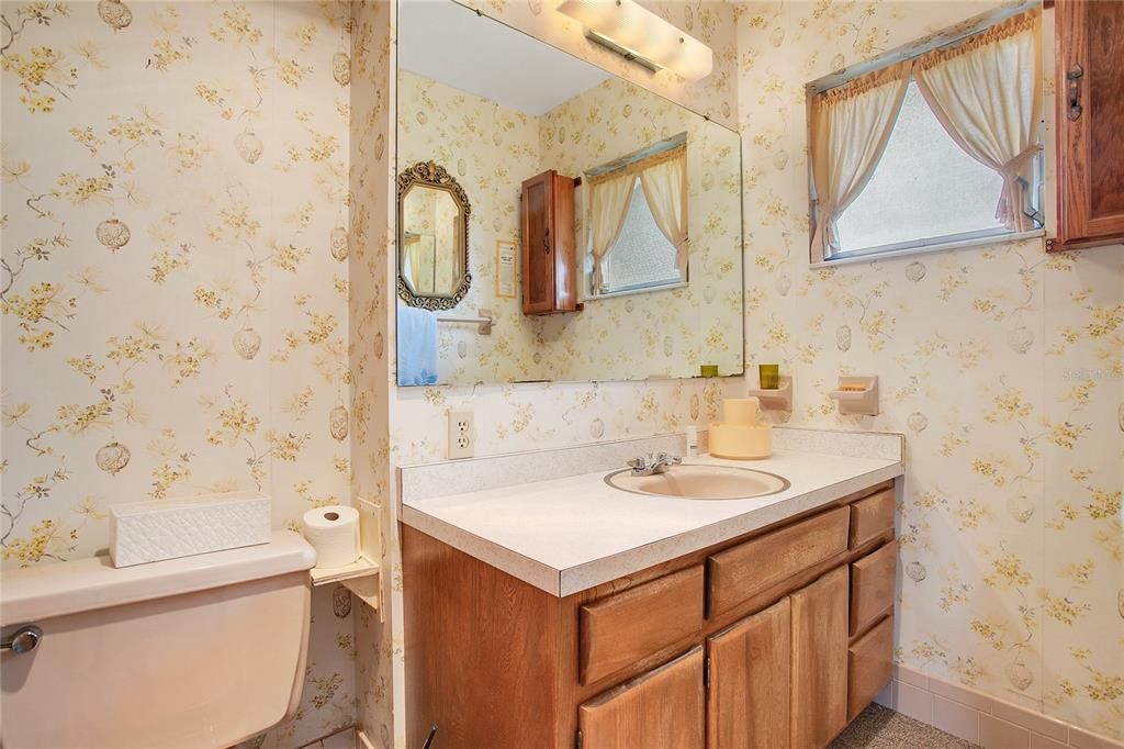 待售: $230,000 (3 贝兹, 2 浴室, 1674 平方英尺)