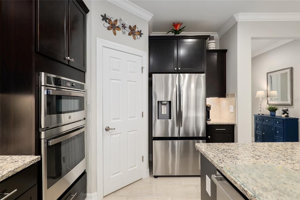 For Sale: $418,814 (2 beds, 2 baths, 1762 Square Feet)