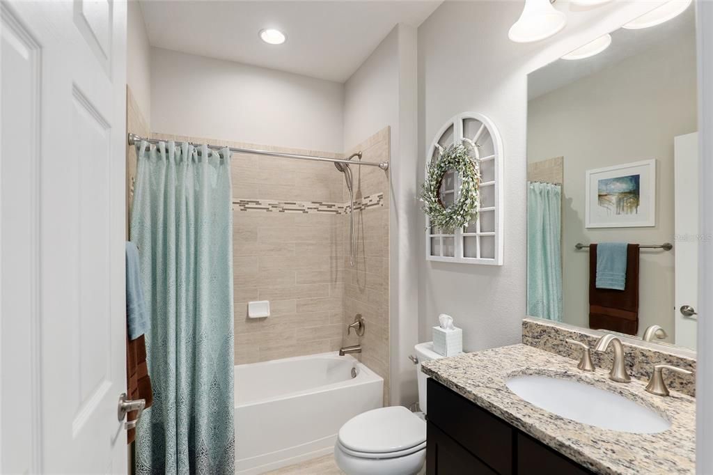 For Sale: $418,814 (2 beds, 2 baths, 1762 Square Feet)