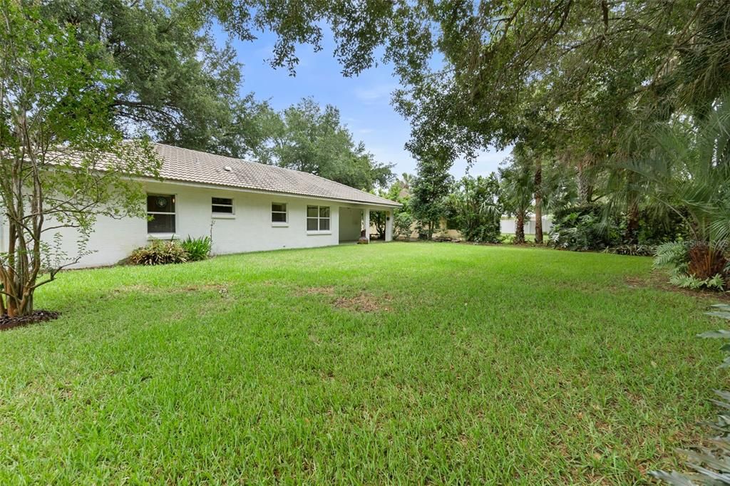 For Sale: $295,000 (3 beds, 2 baths, 1140 Square Feet)