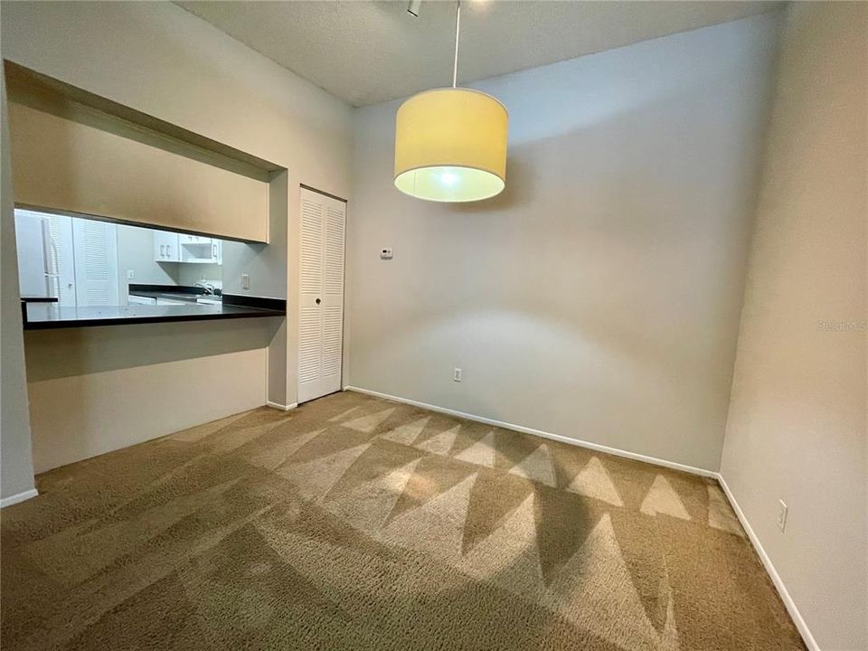 For Rent: $1,595 (2 beds, 2 baths, 962 Square Feet)