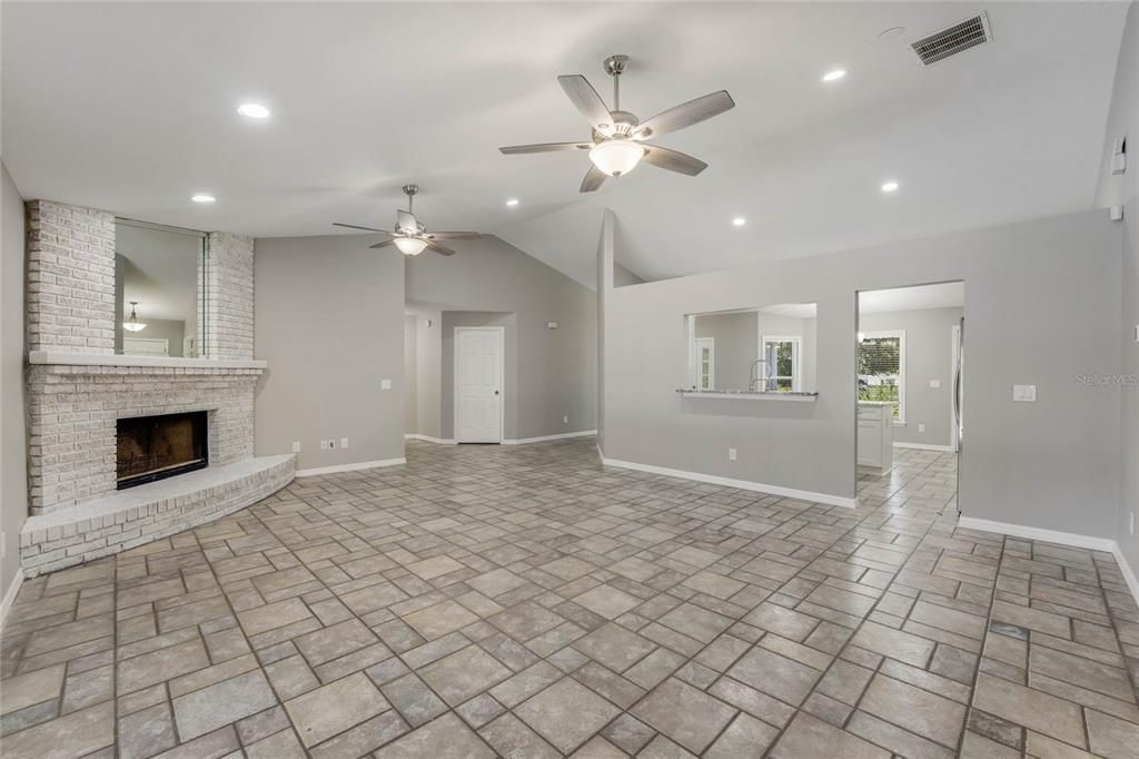 Active With Contract: $3,150 (4 beds, 2 baths, 2200 Square Feet)