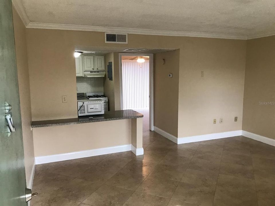 For Sale: $110,000 (1 beds, 1 baths, 496 Square Feet)
