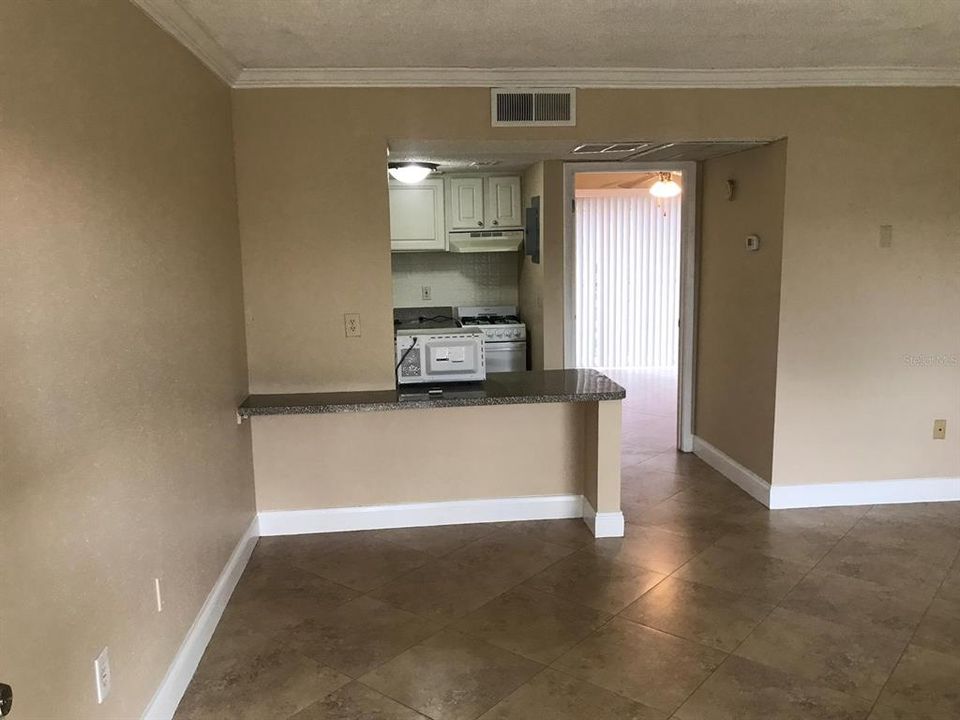 For Sale: $110,000 (1 beds, 1 baths, 496 Square Feet)