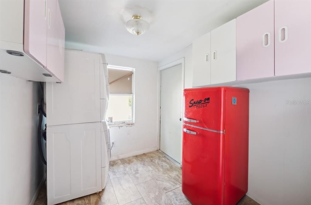 For Sale: $329,990 (3 beds, 2 baths, 1566 Square Feet)