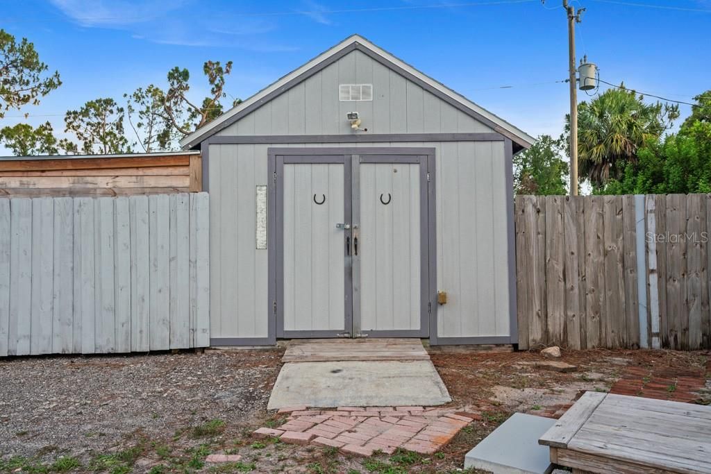 Active With Contract: $285,000 (5 beds, 2 baths, 1725 Square Feet)