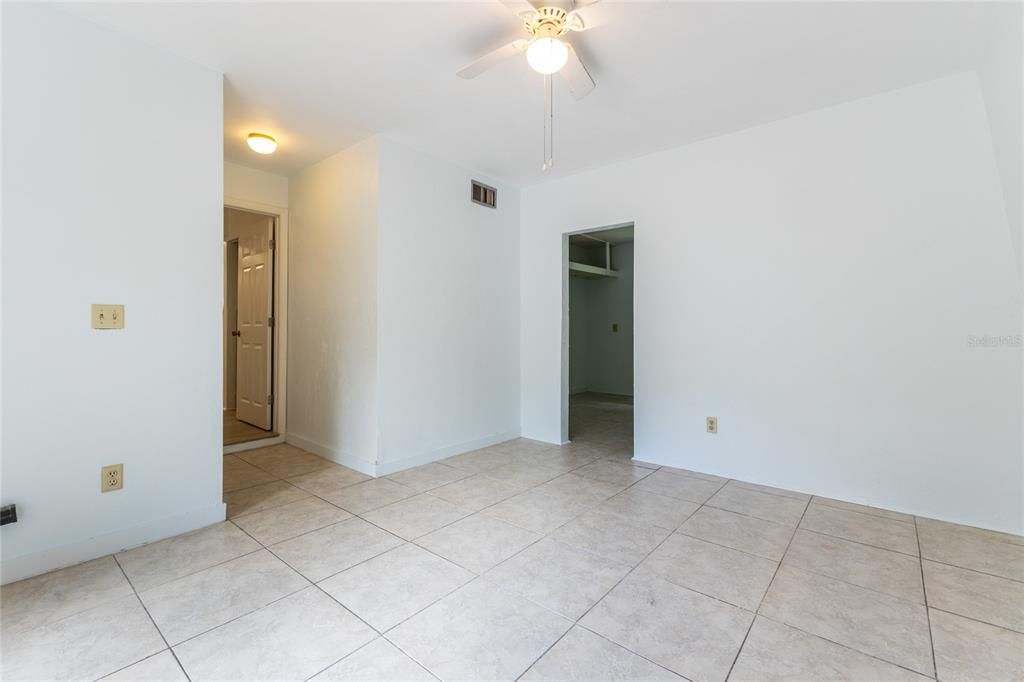 For Sale: $229,000 (3 beds, 2 baths, 1548 Square Feet)