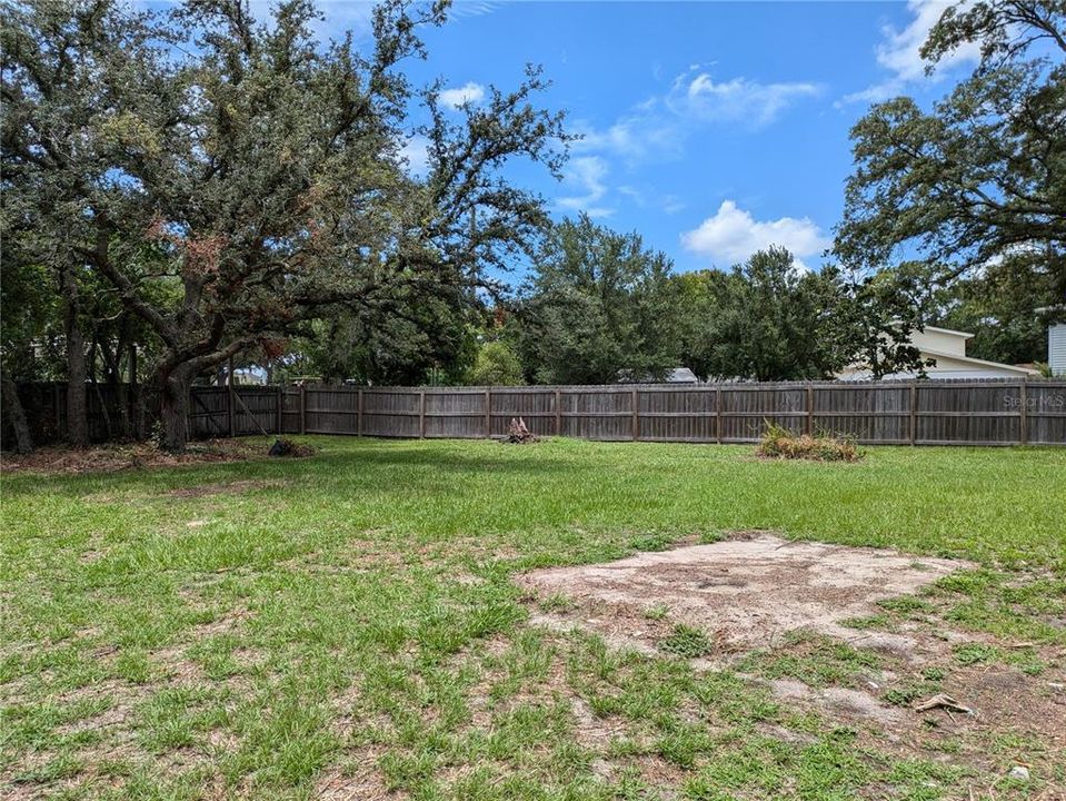 Active With Contract: $350,000 (3 beds, 2 baths, 1358 Square Feet)