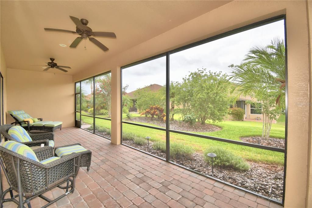 For Sale: $439,000 (3 beds, 2 baths, 2074 Square Feet)