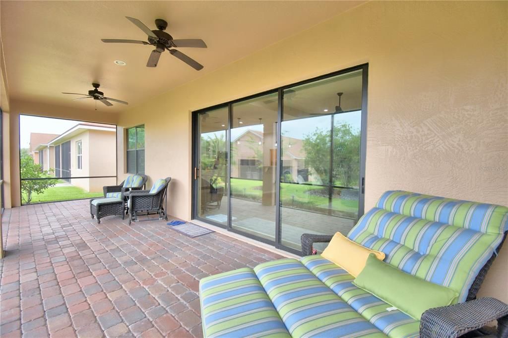 For Sale: $439,000 (3 beds, 2 baths, 2074 Square Feet)