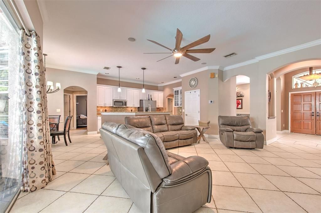 For Sale: $509,000 (4 beds, 3 baths, 2407 Square Feet)