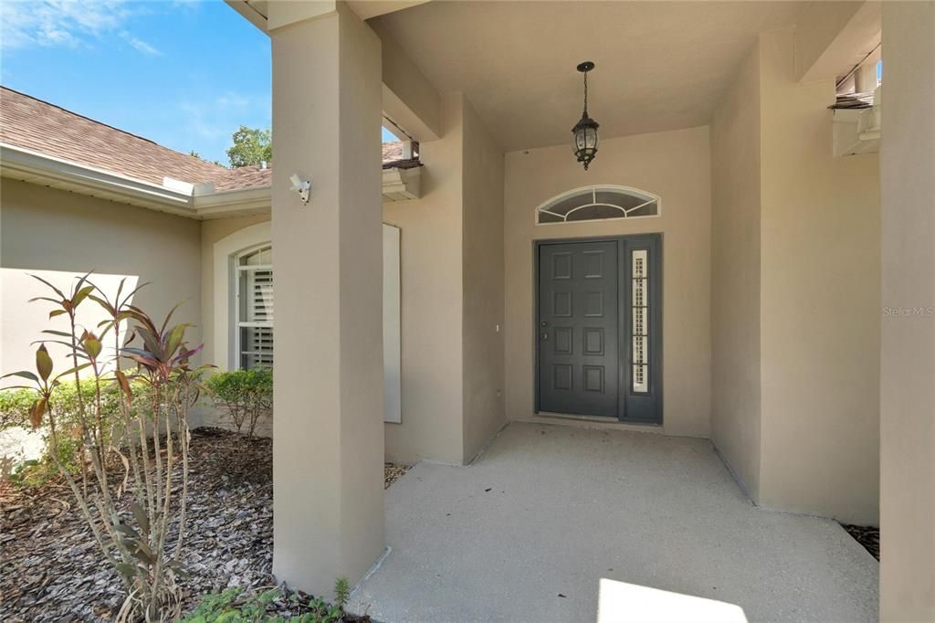 For Sale: $389,900 (3 beds, 2 baths, 1571 Square Feet)