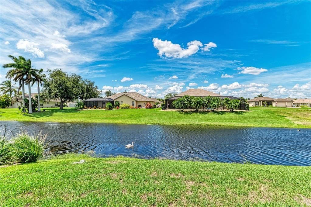 For Sale: $725,000 (3 beds, 2 baths, 2079 Square Feet)