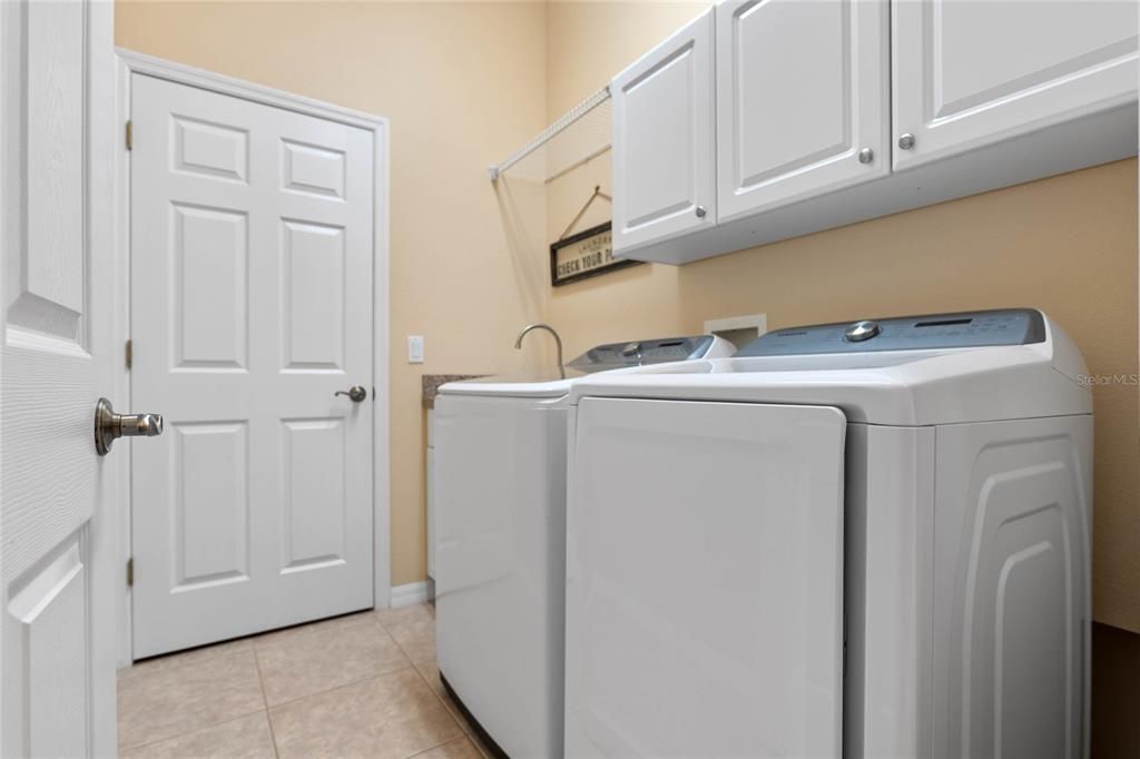 Indoor laundry room