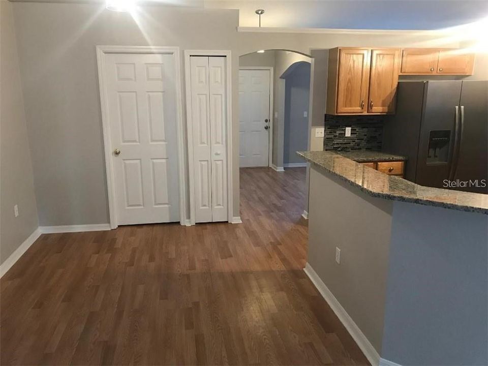 For Rent: $2,095 (3 beds, 2 baths, 1760 Square Feet)