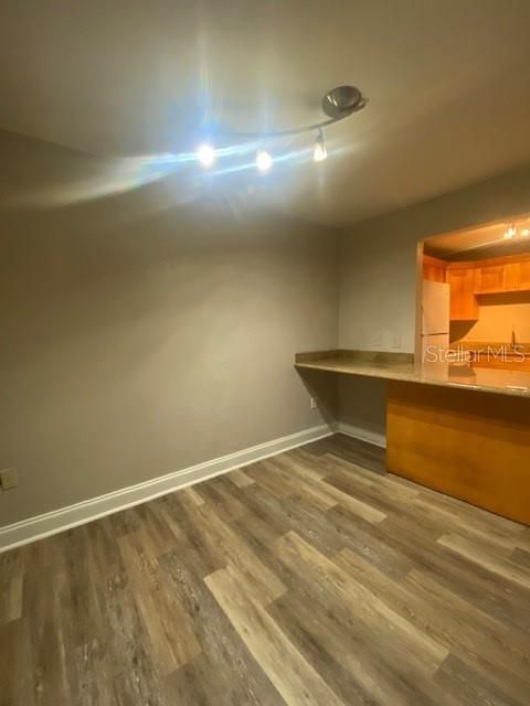 Active With Contract: $1,100 (1 beds, 1 baths, 494 Square Feet)